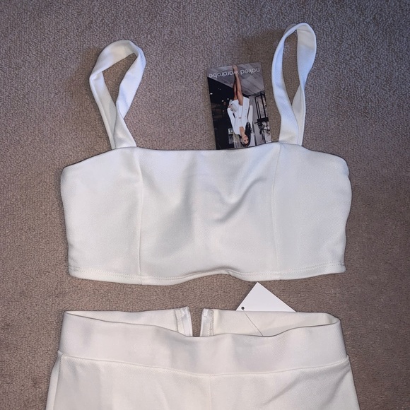 Naked Wardrobe White Set - Picture 2 of 3